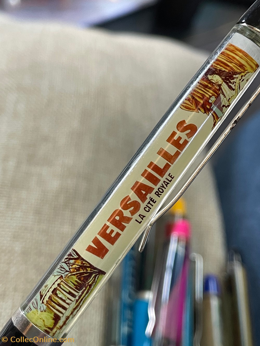 VERSAILLES la cité royale divers objets souvenirs versailles la cite royale