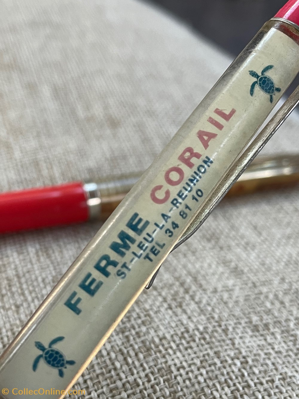 FERME CORAIL divers objets souvenirs ferme corail