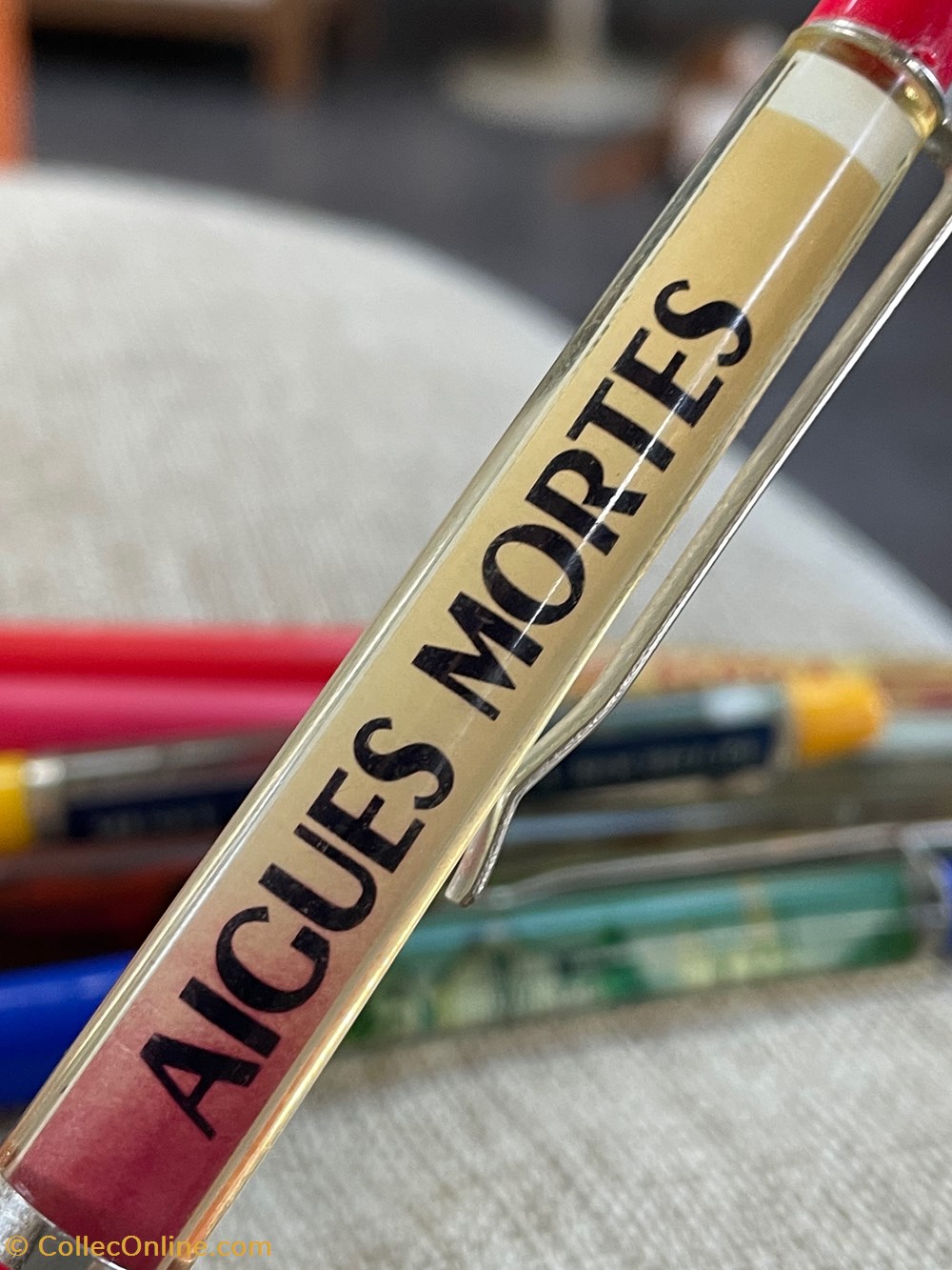 AIGUES MORTES divers objets souvenirs aigues mortes