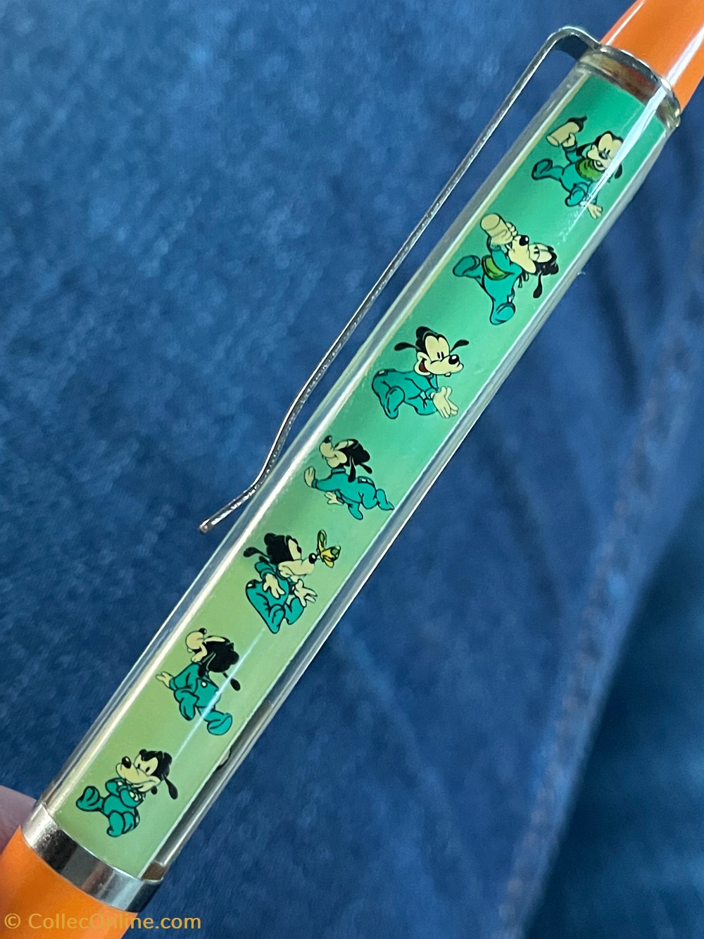 divers objets souvenirs disney babies