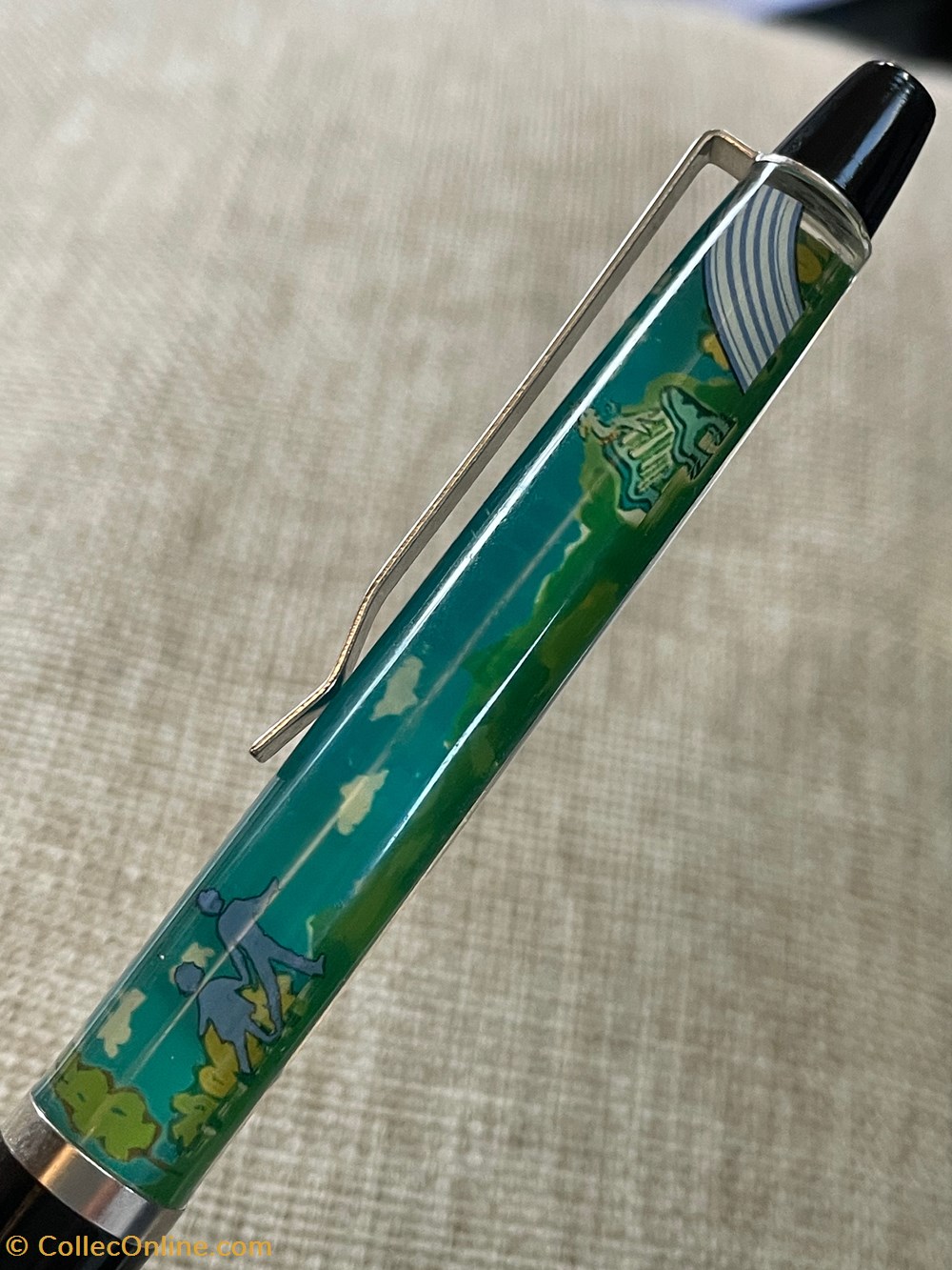 YOUNG & HEALTHY divers objets souvenirs young healthy