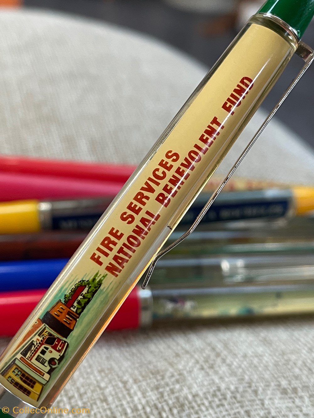 FIRE SERVICES NATIONAL BENEVOLENT FUND divers objets souvenirs fire services national benevolent fund