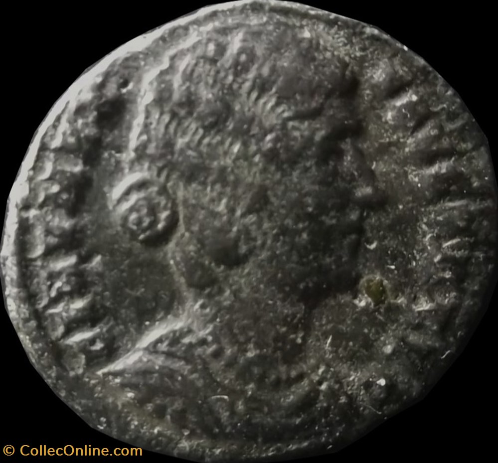 Ae3 Fausta monnaies antiques romaines republicaines imperiales ae3 fausta