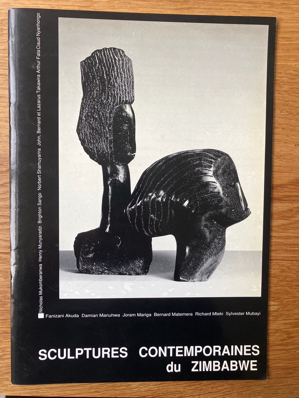 books comics magazines sculptures contemporaines du zimbabwe