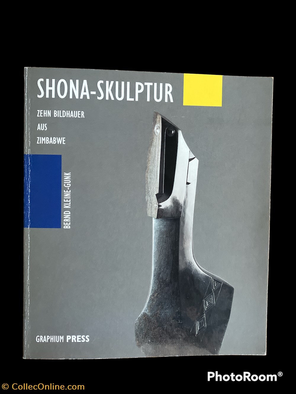 books comics magazines shona skulptur