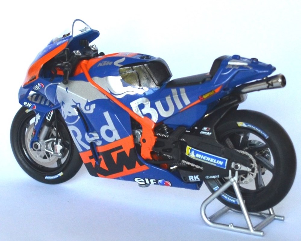 KTM RC16 modeles reduits motos ktm rc16
