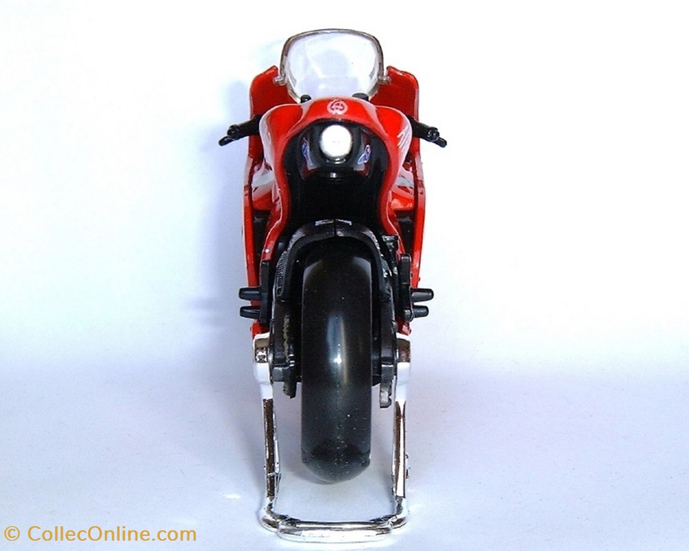 2008 - GP.08 - Casey Stoner 4 modeles reduits motos ducati 2008 gp 08 casey stoner