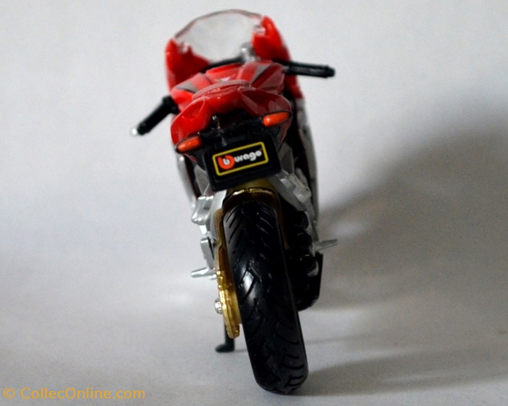 2012 - F3 675 Oro 4 modeles reduits motos mv agusta 2012 f3 675 oro