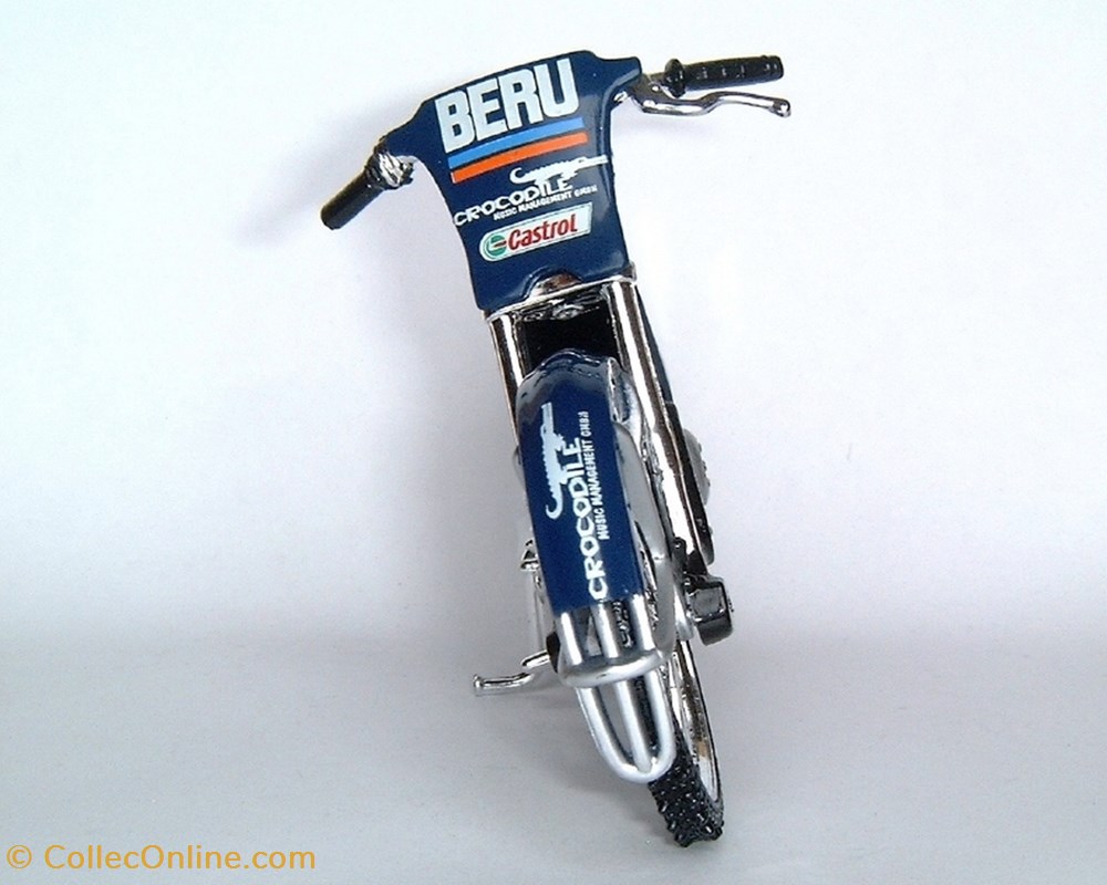 2004 - Eis Ice 500 Speedway Siwa 3 modeles reduits motos jawa 2004 eis ice 500 speedway siwa