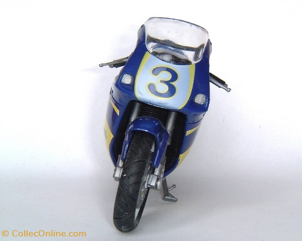 1996 - GSX-R 750 SRAD Racing 3 modeles reduits motos suzuki 1996 gsx r 750 srad racing
