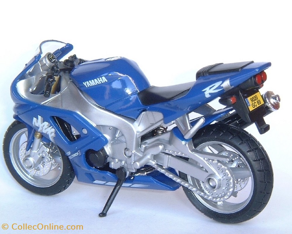 1998 - YZF 1000 R1 2 modele reduit moto yamaha 1998 yzf 1000 r1