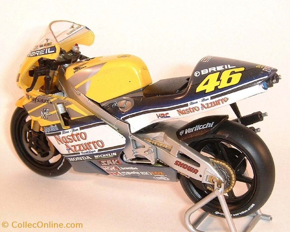modeles reduits motos honda 2000 nsr 500 valentino rossi