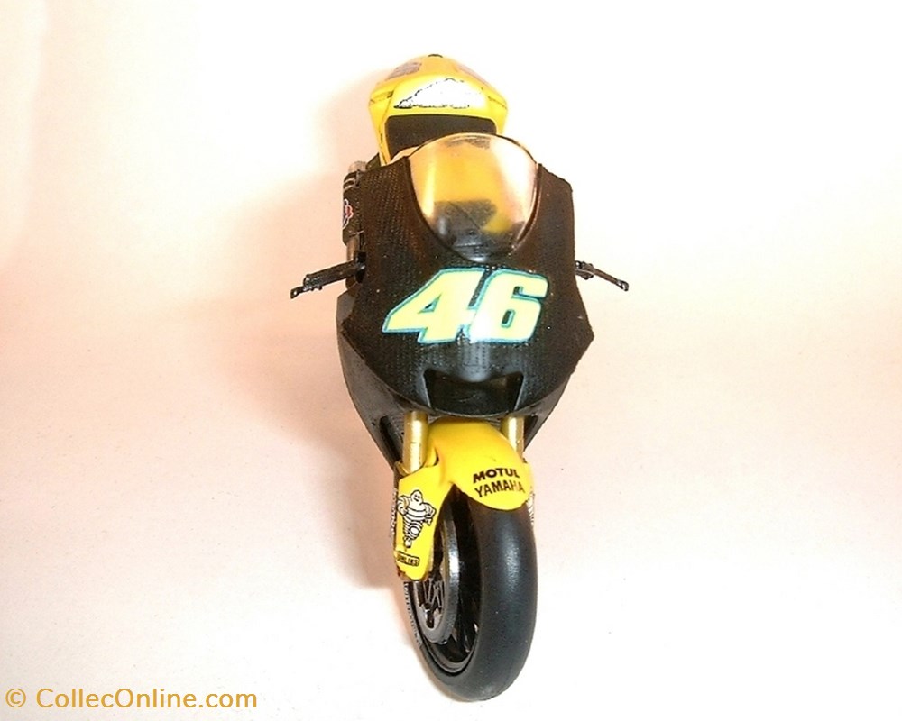 modeles reduits motos yamaha 2006 yzr m1 valentino rossi