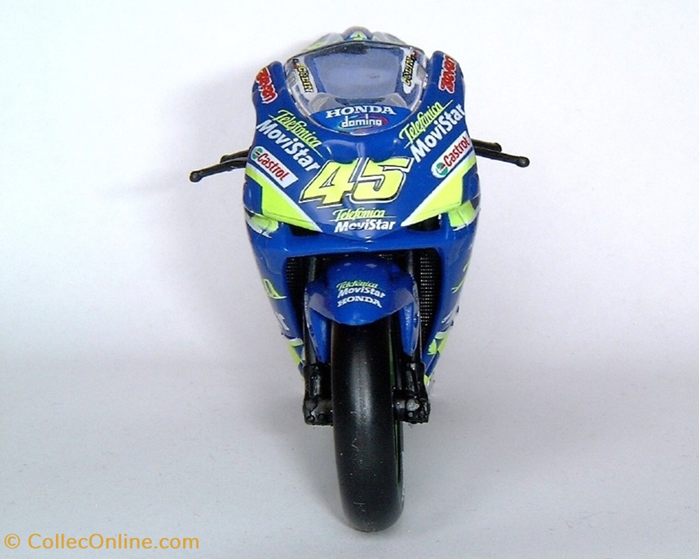 Honda RC 211 V 3 modeles reduits motos honda rc 211 v