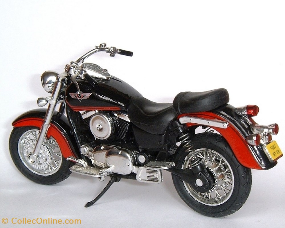 modele reduit moto kawasaki 2002 vn 1500