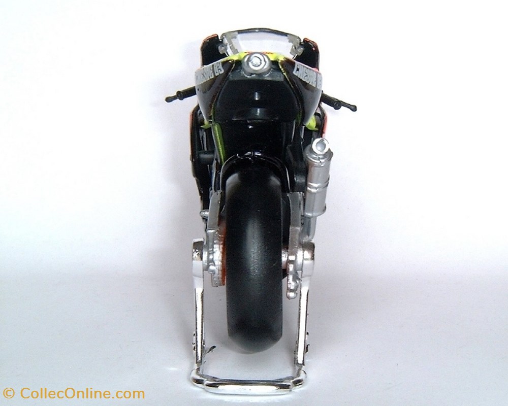 modeles reduits motos honda 2003 rc 211 v valentino rossi