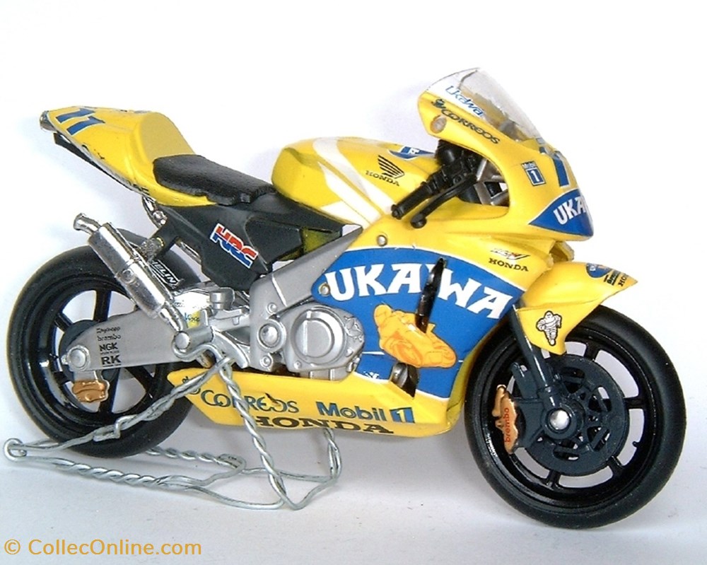 Honda RC 211 V modeles reduits motos honda rc 211 v