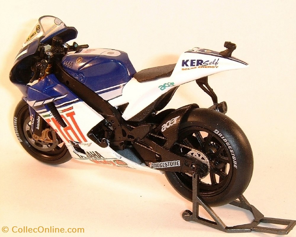 modeles reduits motos yamaha 2008 yzr m1 valentino rossi