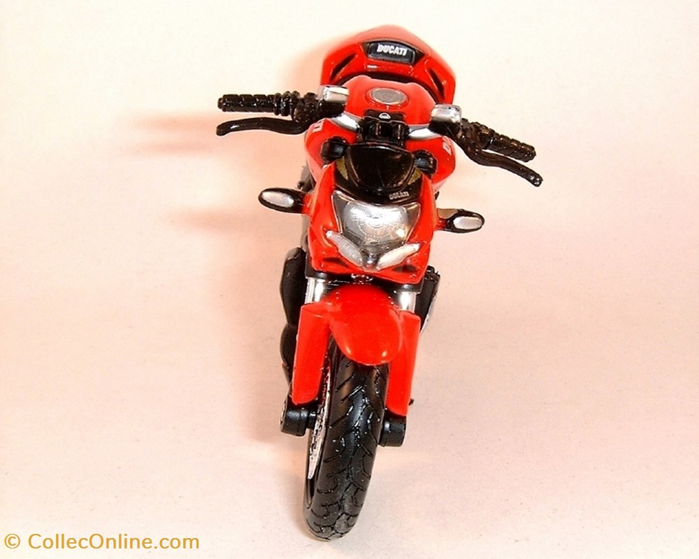 2009 - Streetfighter 1098 S 3 modeles reduits motos ducati 2009 streetfighter 1098 s