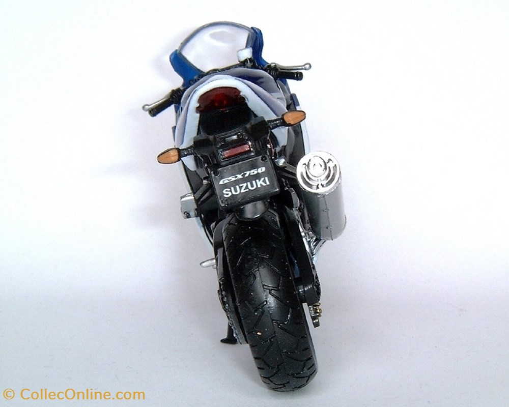 2004 - GSX-R 750 (K4) 4 modeles reduits motos suzuki 2004 gsx r 750 k4