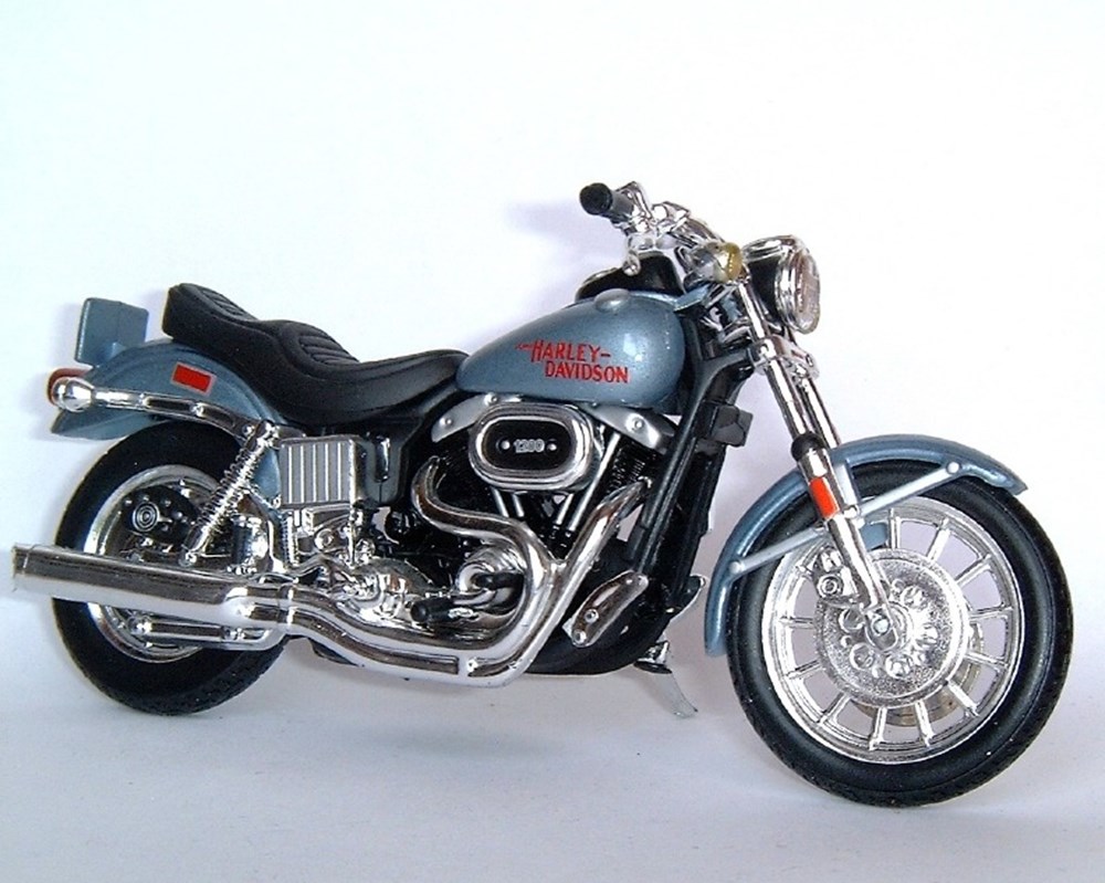 modeles reduits motos harley davidson 1977 fxs 1200 low rider