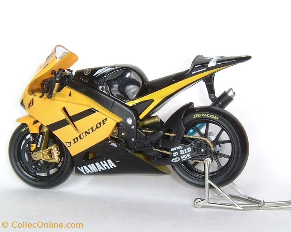 Yamaha YZR-M1 2 modeles reduits motos yamaha yzr m1