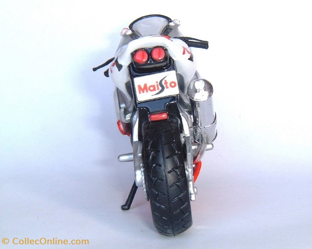 modele reduit moto yamaha 1998 yzf 1000 r1