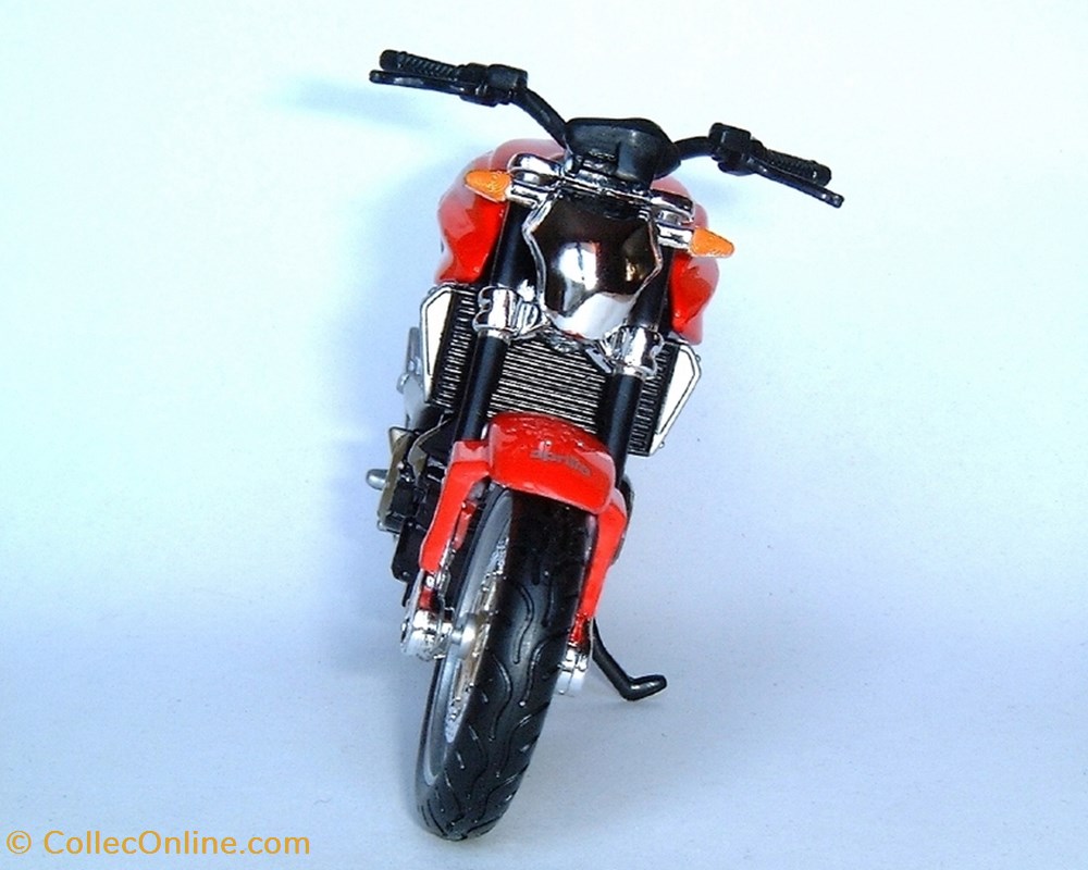 2008 - Shiver 750 SL 3 modeles reduits motos aprilia 2008 shiver 750 sl