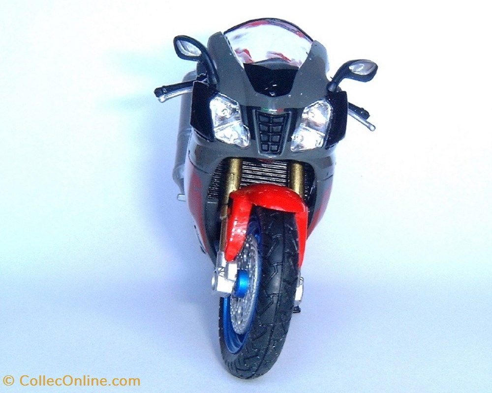2007 - RSV 1000 R 3 modeles reduits motos aprilia 2007 rsv 1000 r