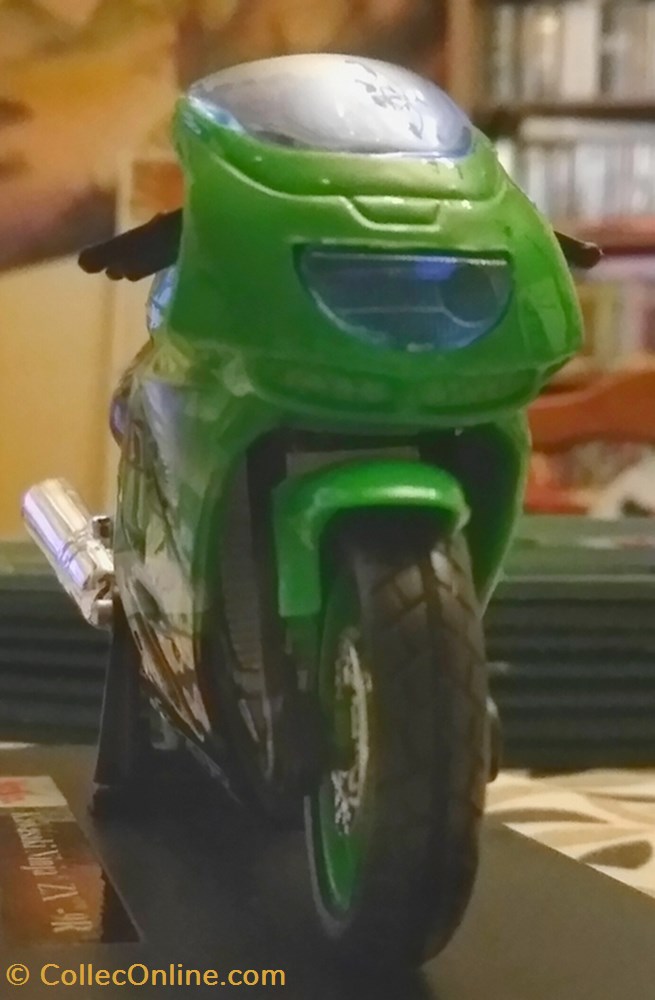 modele reduit moto kawasaki 1994 zx 9r ninja
