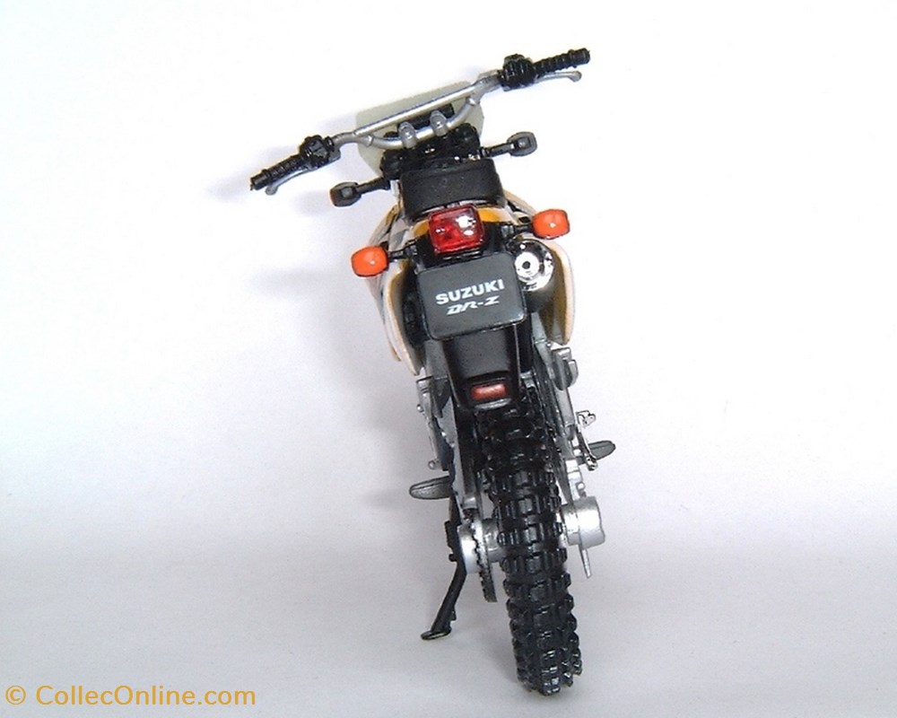 2004 - DR-Z 400 S 4 modeles reduits motos suzuki 2004 dr z 400 s