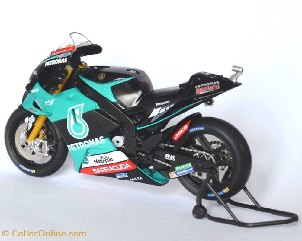 Yamaha YZR-M1 2 modeles reduits motos yamaha yzr m1