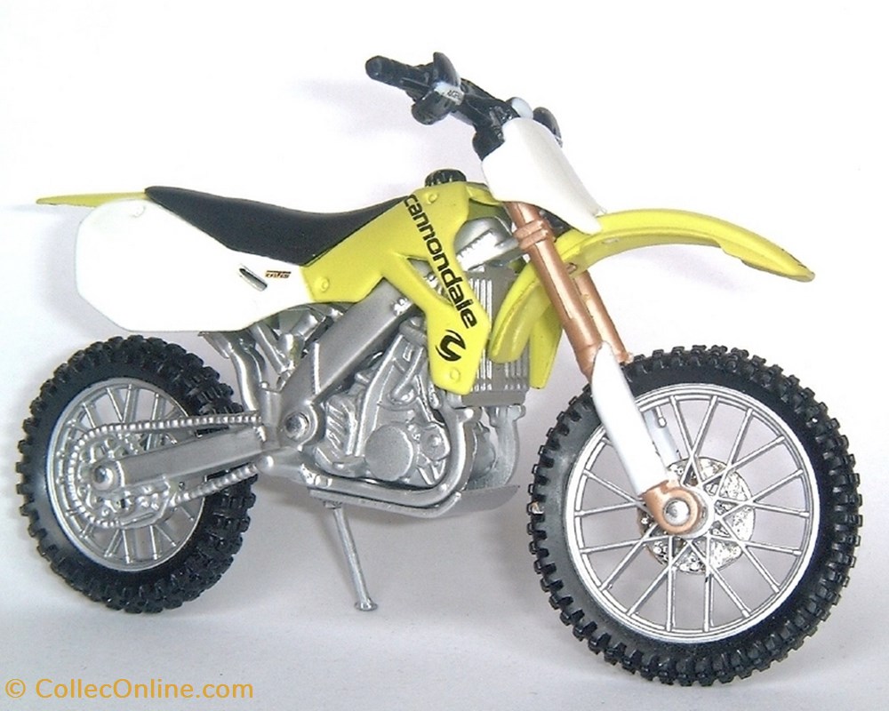 2003 - XC 400 modele reduit moto 2003 xc 400