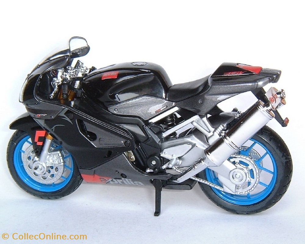2006 - RSV 1000 R 2 modeles reduits motos aprilia 2006 rsv 1000 r