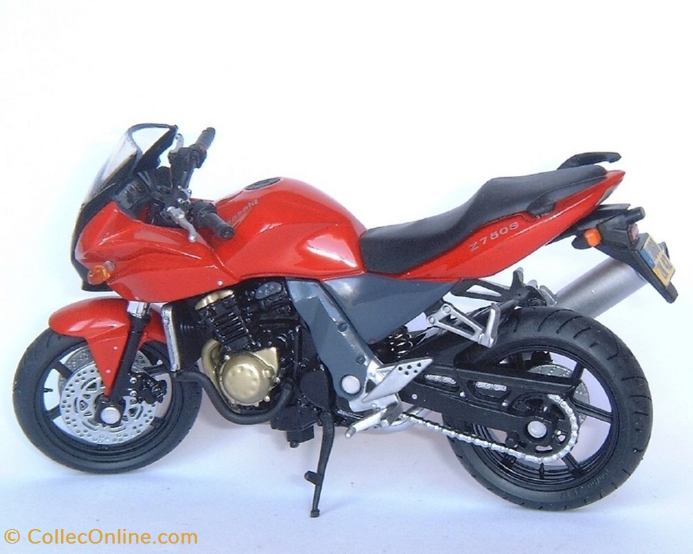 2005 - Z 750 S 2 modele reduit moto kawasaki 2005 z 750 s
