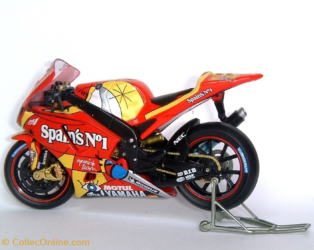 Yamaha YZR-M1 2 modeles reduits motos yamaha yzr m1