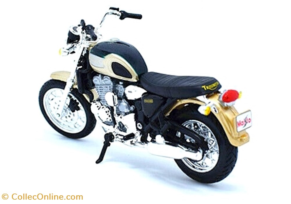 2000 - Thunderbird 900 3 modele reduit moto triumph 2000 thunderbird 900