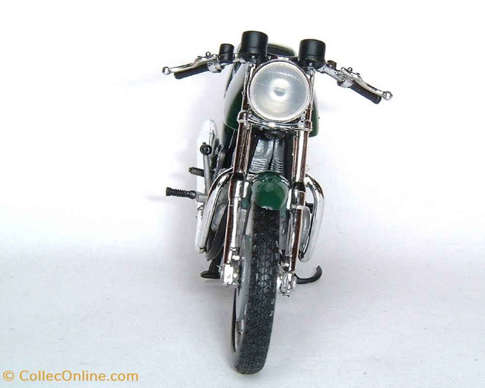 1970 - Commando 750 Café Racer 3 modele reduit moto norton 1970 commando 750 cafe racer