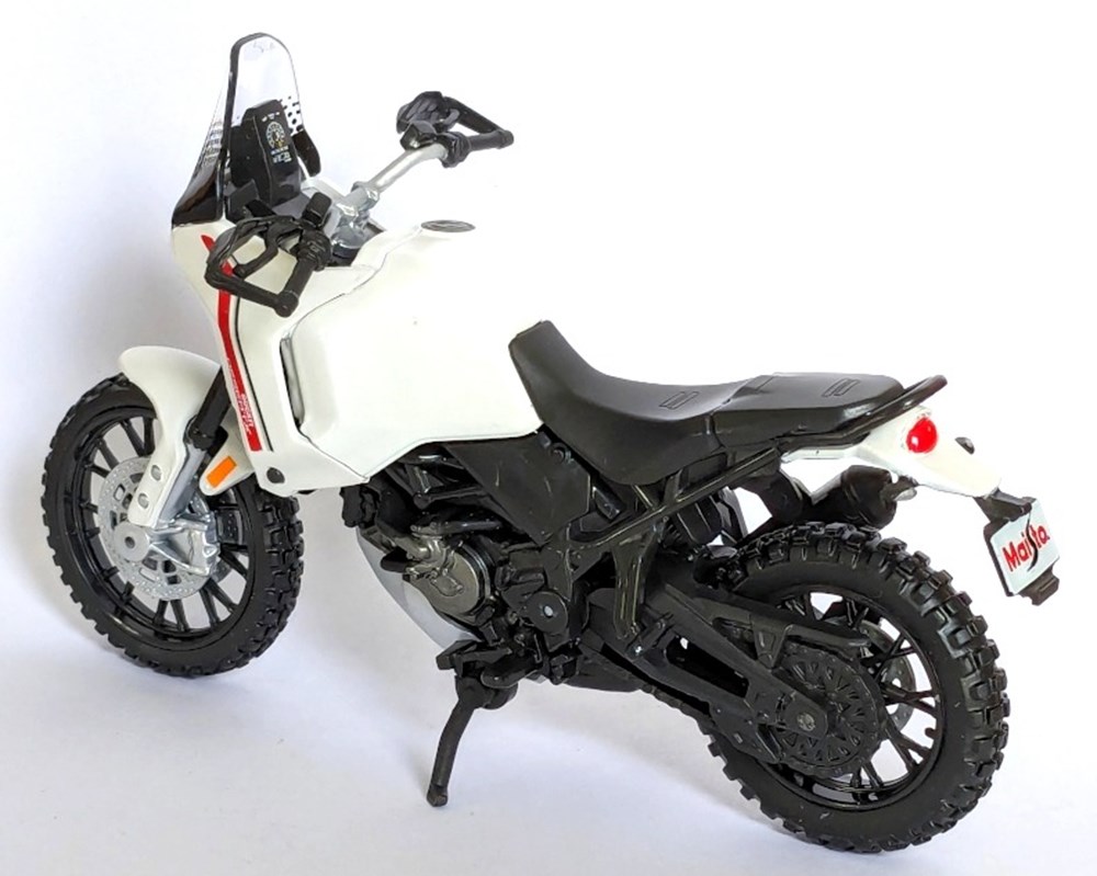 2022 - 937 DesertX modeles reduits motos ducati 2022 937 desertx