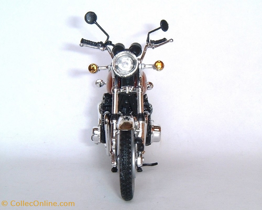 modele reduit moto kawasaki 1972 z 900