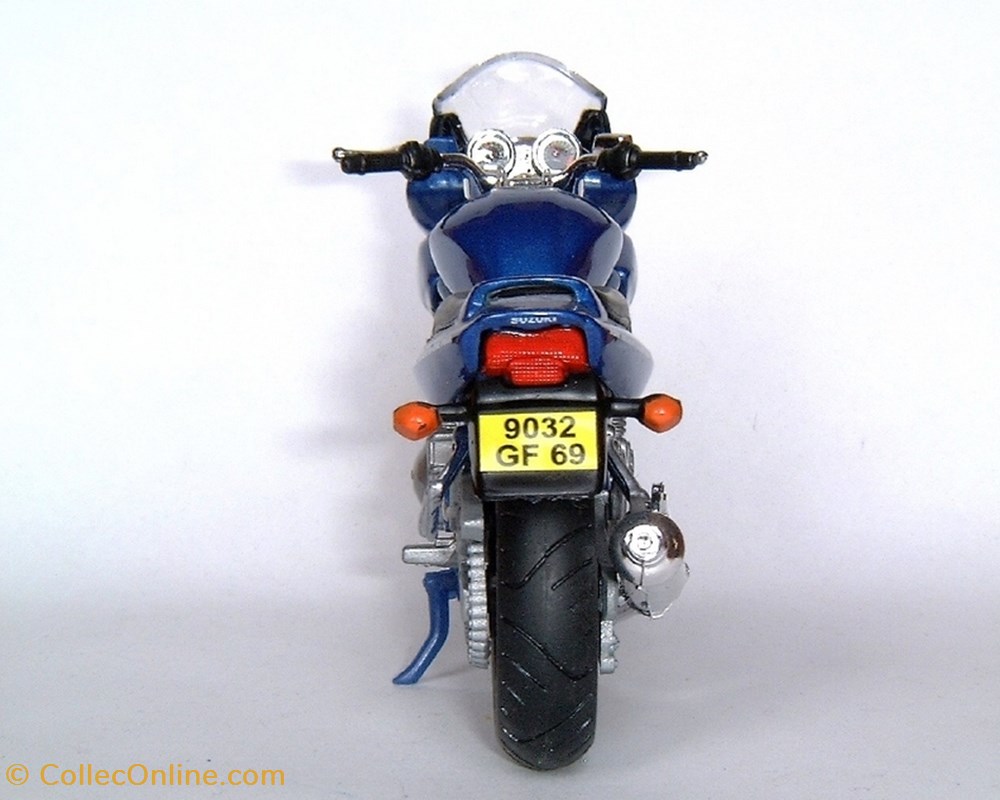 2001 - GSF 600 S Bandit - Models - Motorcycles - Suzuki - Category