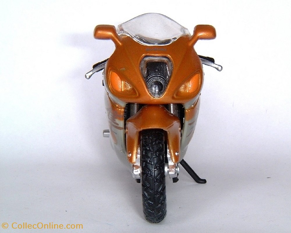 1999 - GSX-R 1300 Hayabusa 3 modeles reduits motos suzuki 1999 gsx r 1300 hayabusa