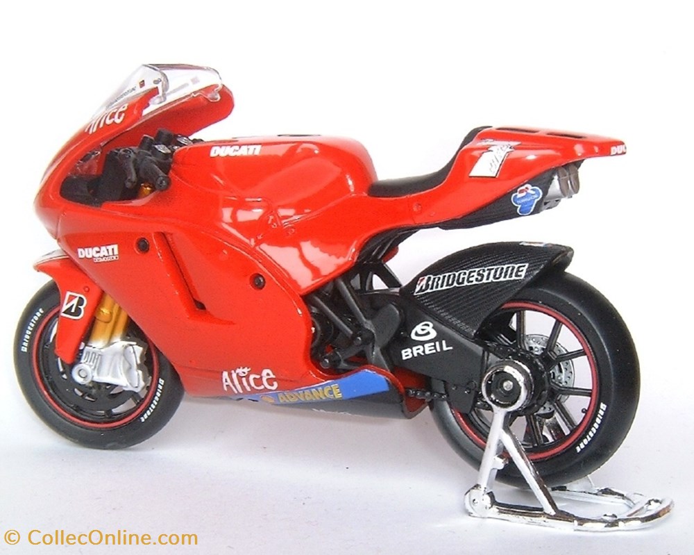 modeles reduits motos ducati desmosedici gp 05