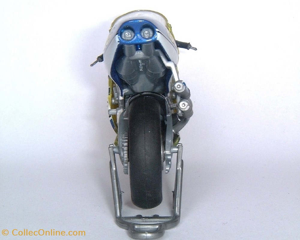 modeles reduits motos honda 2000 nsr 500 valentino rossi