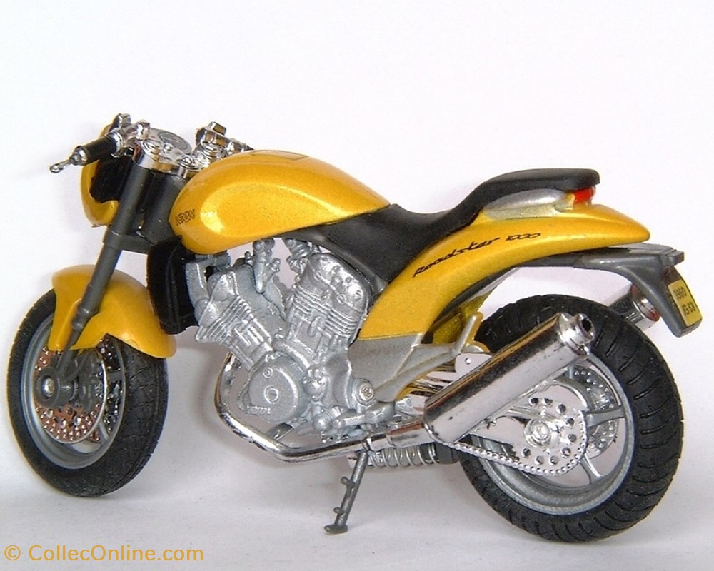 1999 - Roadster 1000 2 modele reduit moto voxan 1999 roadster 1000