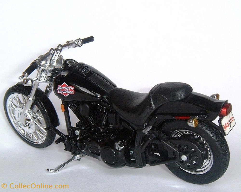 modeles reduits motos harley davidson 2000 fxstb 1450 night train