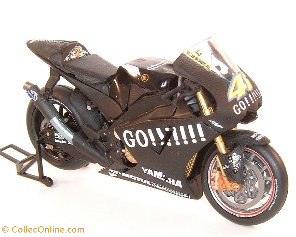modeles reduits motos yamaha 2004 yzr m1 valentino rossi