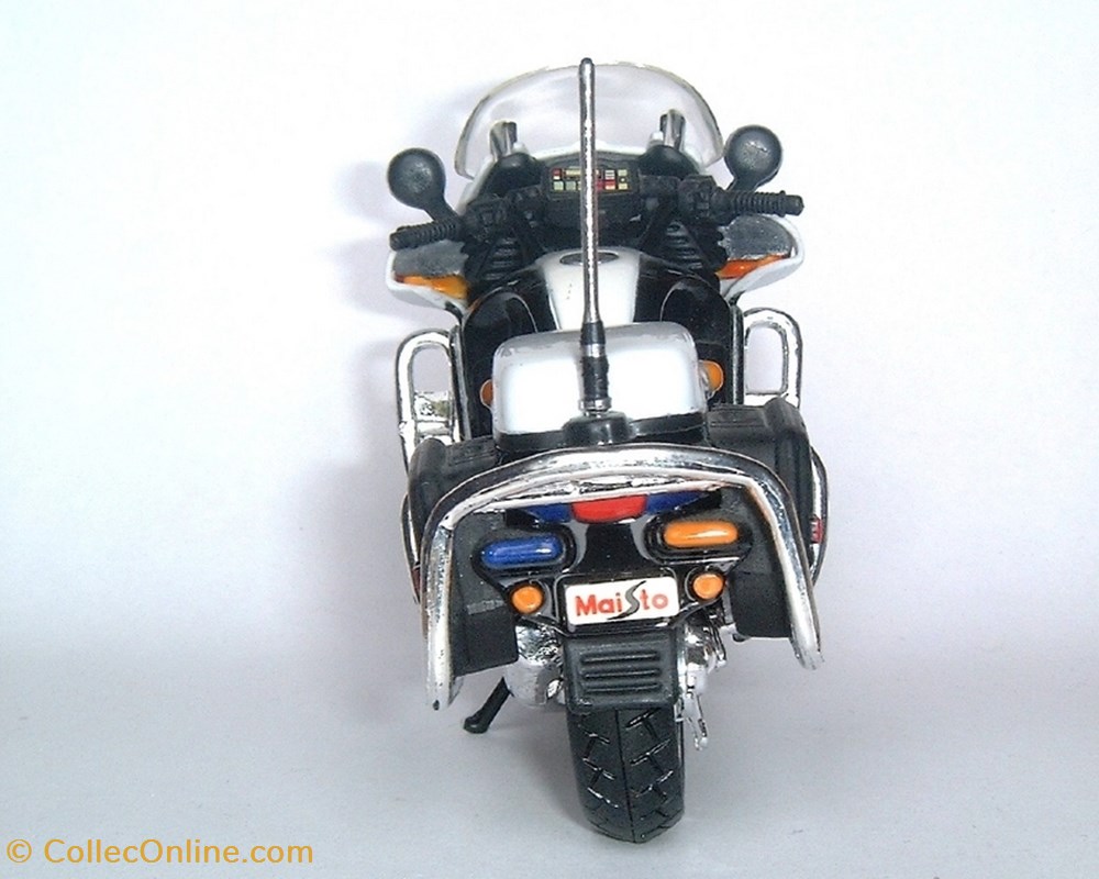 1994 - R 1100 RT : Police 4 modeles reduits motos bmw 1994 r 1100 rt police