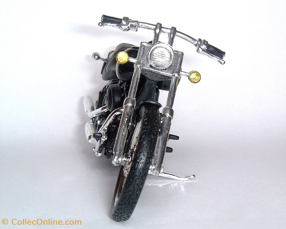 modeles reduits motos harley davidson 2000 fxstb 1450 night train