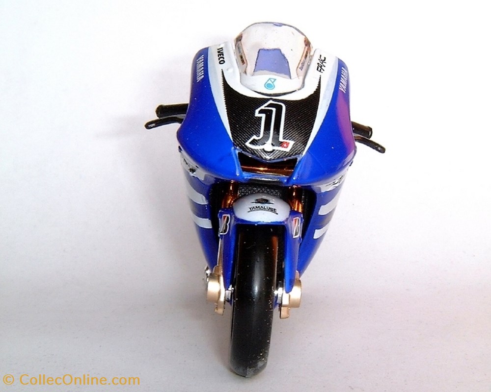 modeles reduits motos yamaha 2011 yzr m1 jorge lorenzo